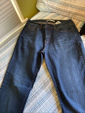 Women’s Slim Straight Jeans in Deep Indigo